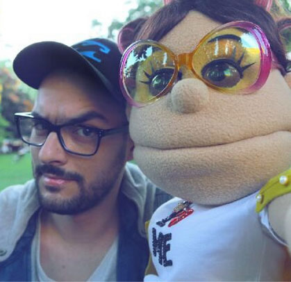 Selfie تجمع حسن الشافعي بـ أبلة فاهيتا!