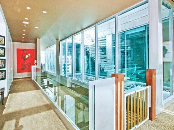  2014  1-penthouse-4-21-04-