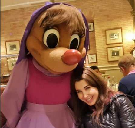 شخصيات والت ديزني تعيد نانسي عجرم إلى طفولتها!