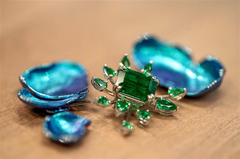 مجوهرات InsofuEmerald من شوبارد: لقاء الزمرد بالأناقة المستدامة