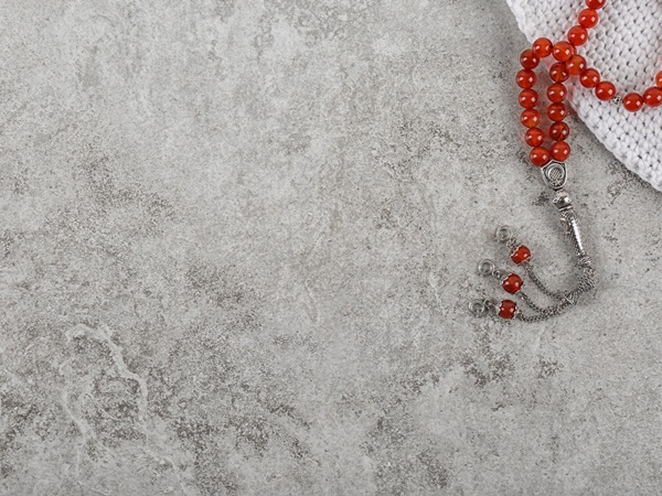 ما فائدة الدعاء للميت؟