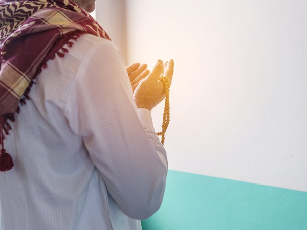 حكم الخروج على الحاكم