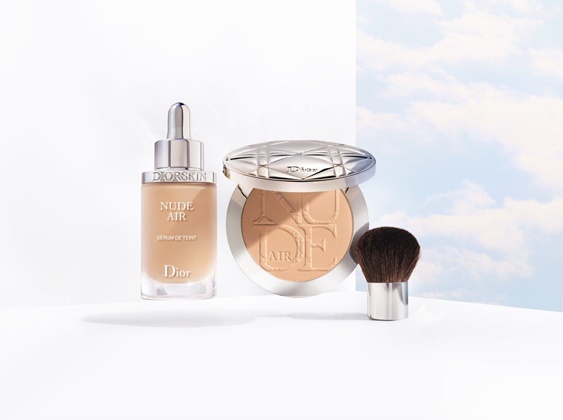 تعرفي على مزايا DiorSkin Nude Air في هذا الحوار