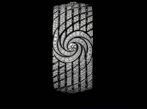 لوحة شرقية في Cartier Oriental لتتألقي بها في رمضان