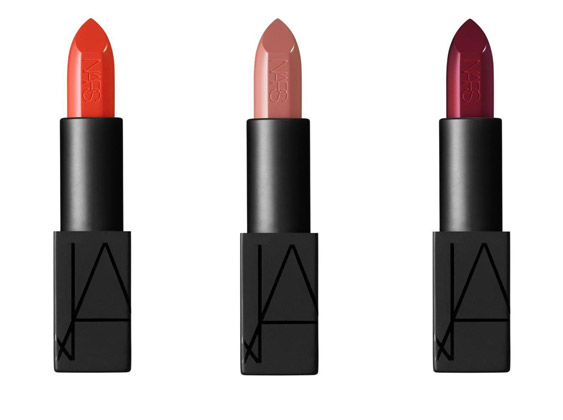احتفلي بجمالك الجريء مع أحمر شفاه NARS