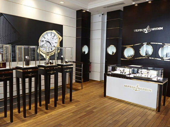 فيما يلي 10 من متاجر الأزياء الأكثر تميزًا وتطورًا حول العالم