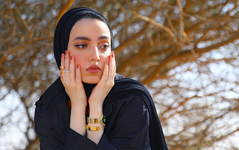 فيديوشوت: تألقي بمجوهرات وساعات Gem Dior على طريقة لينا الغوطي