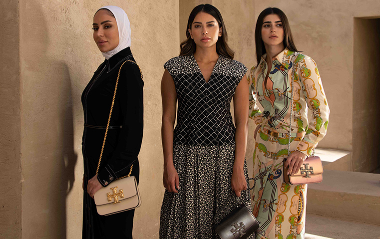 فيدويشوت: لمى وفاطمة وديما بأجمل التصاميم الرمضانية من Tory Burch