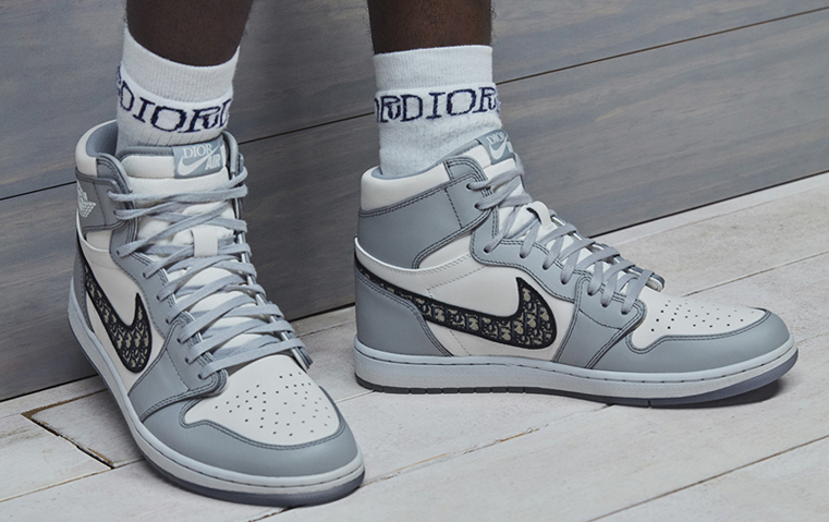حذاء Air Dior ينقل الموضة الفاخرة إلى الصيحات الرياضية