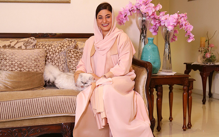 مقابلة تسلّط الضوء على أسلوب حياة الإماراتية ليلى المرعشي: مصممة وفنانة وسيدة أعمال