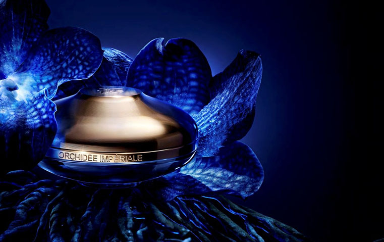 صندوق GHEIR  الجمالي للأعياد مليء بمنتجات أساسية ستعتمدين عليها كل يوم