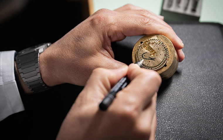 مطر بن لاحج وفابريتسيو بوناماسّا في حوار خاص عن ساعة أوكتو فينيسيمو من بولغري