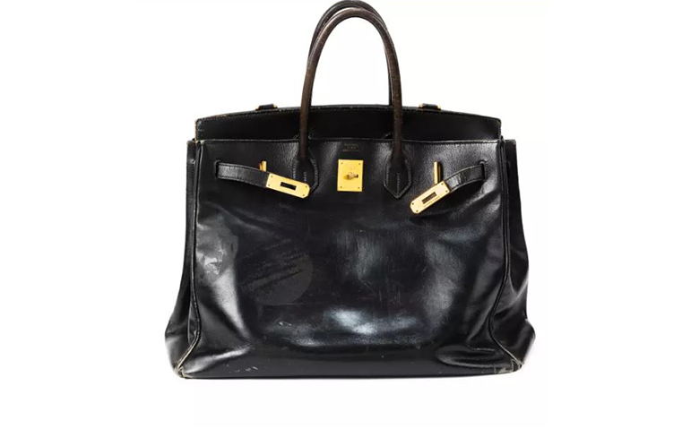 تفاصيل تُكشف للمرة الأولى عن حقيبة بيركن الأصلية