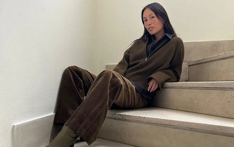 بنطلون الكوردروي يعود بقوة إلى موضة الستريت ستايل هذا الشتاء