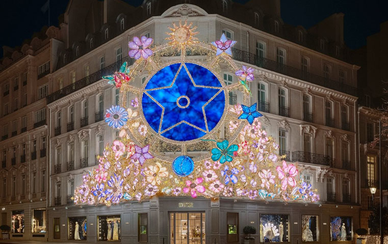 احتفالات الأعياد أجمل من أي وقت مضى في بوتيك ديور الباريسي