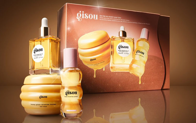 دليل هدايا الأعياد: منتجات جمال وعطور لكل الأذواق