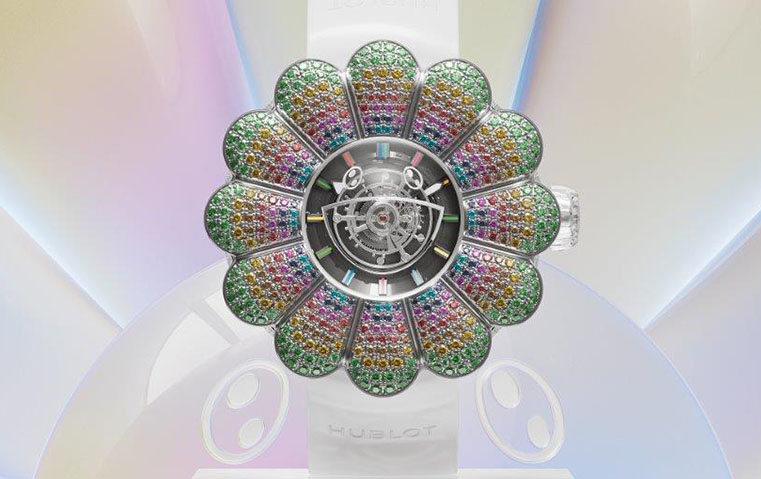 تعرفي معنا على ساعة الزهرة الضاحكة بأول توربيون من Hublot