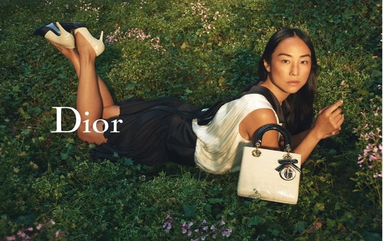 أول حملة لحقيبة Lady Dior بقيادة جوناثان أندرسون