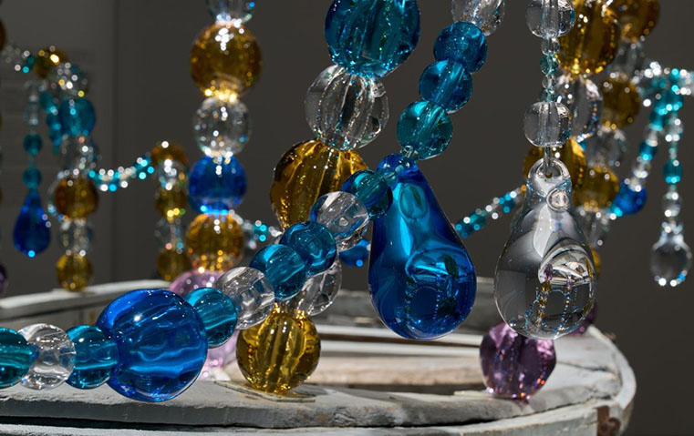 حين يتحوّل الزجاج إلى عاطفة… جان-ميشال أوتونيال في بكين