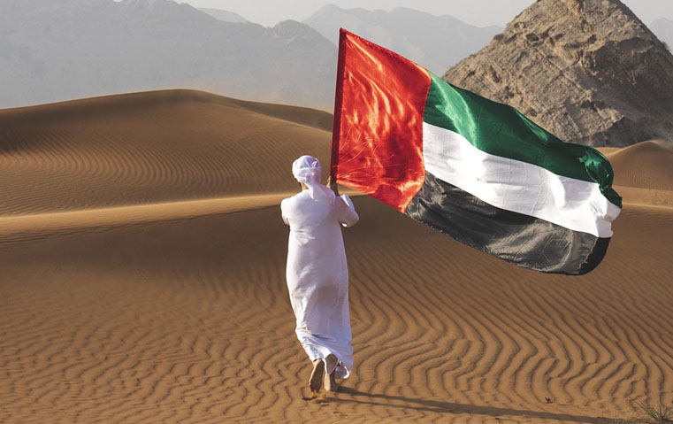 وجهات خلابة للاحتفال بعيد الاتحاد واليوم الوطني: من سحر الصحراء إلى جزر المالديف