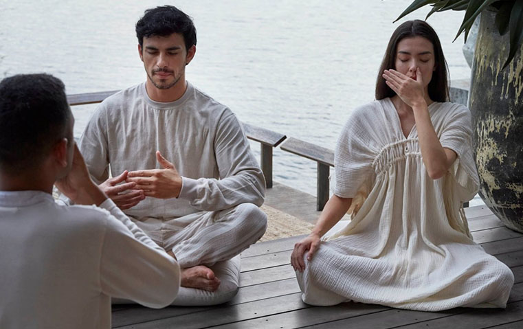 لماذا نصاب باضطرابات الهضم والنوم خلال رمضان؟ أخصائية الأيروفيدا تجيبنا في حوار خاص