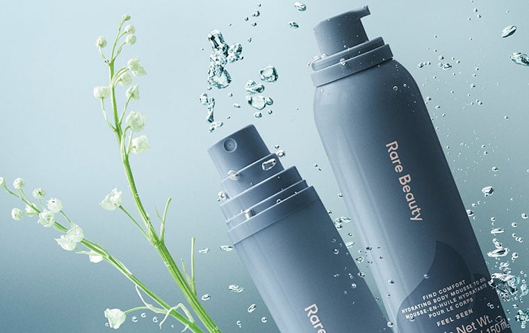 منتج الأسبوع: عطر Feel Seen للجسم من Rare Beauty