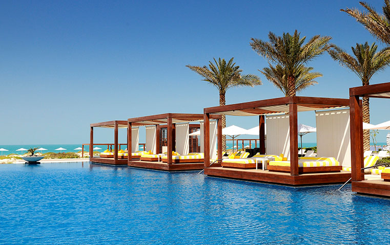 الحب في الأجواء: عشرة عناوين للاحتفال بالفالنتاين في دبي