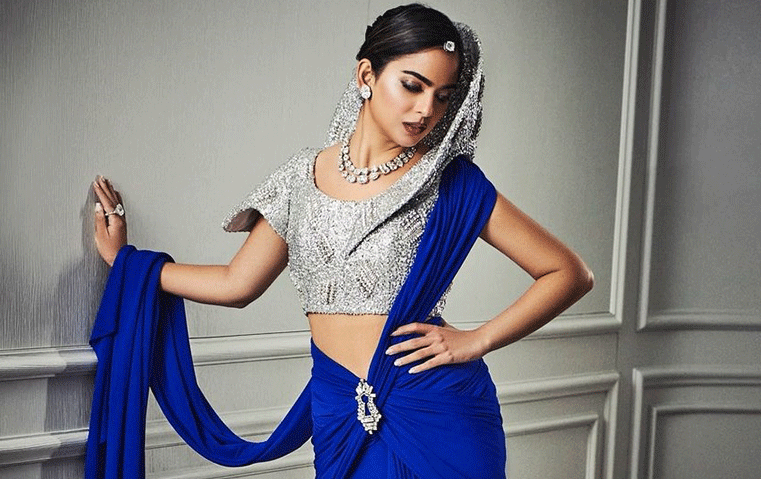 أول ساري هندي من إبداع سكياباريللي يزيّن إيشا أمباني