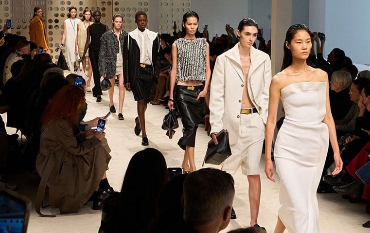Tod’s  ربيع وصيف 2026: أناقة صامتة بخطوط عصرية