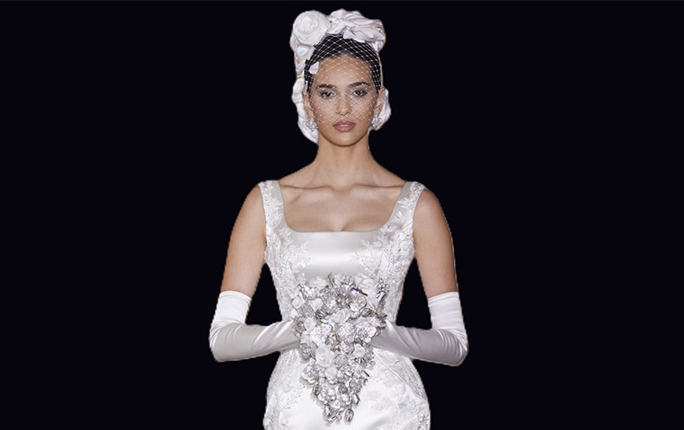 قصة حب باريسية تتحول إلى أزياء براقة في مجموعة تمارا رالف خريف 2024 – 2025