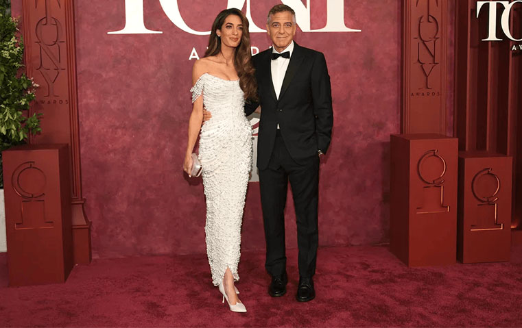 أمل كلوني تقود أناقة النجمات في Tony Awards ٢٠٢٥