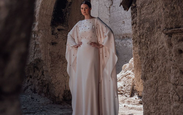 دعي عباءتك تحكي قصتك مع أمل الرئيسي