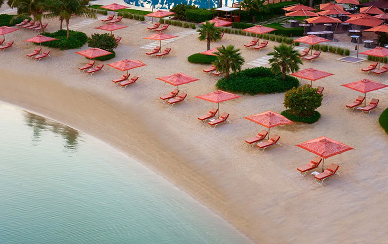 Serpenti Beach Club: وجهتنا الشاطئية المفضلة لهذا الأسبوع