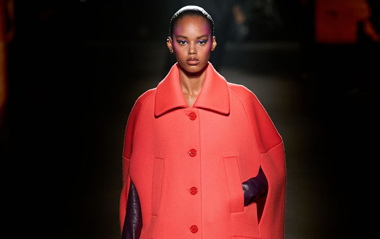 بييرباولو بيتشولي يعيد رسم هوية Balenciaga في مجموعة خريف وشتاء 2026