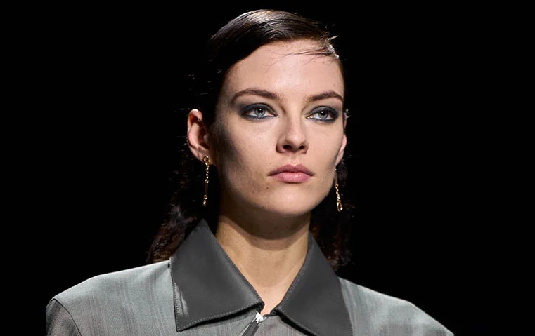 جمال بلا مبالغة في عروض أسبوع باريس للموضة