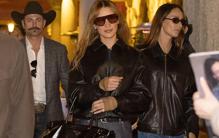 بعد عرض برادا، بيلا تستعرض أناقتها في شوارع ميلانو