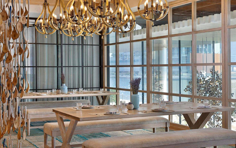 Bleu Blanc ، مطعم فرنسي يستقبلكم من جديد في فندق سانت ريجيس داون تاون دبي