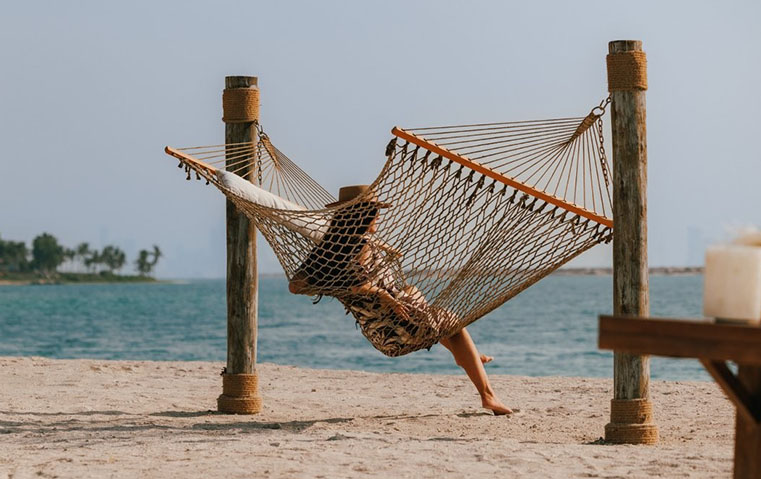 وجهة الأسبوع: جزيرة كيب موريس لتجربة بحرية حالمة في قلب دبي