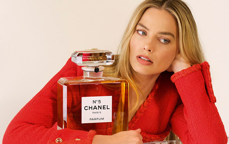 هل نشتري الجمال أم نشتري الشعور؟