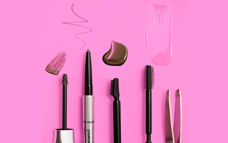 Benefit Cosmetics تحتفي بحواجب Andy Sachs الأيقونية في The Devil Wears Prada 2