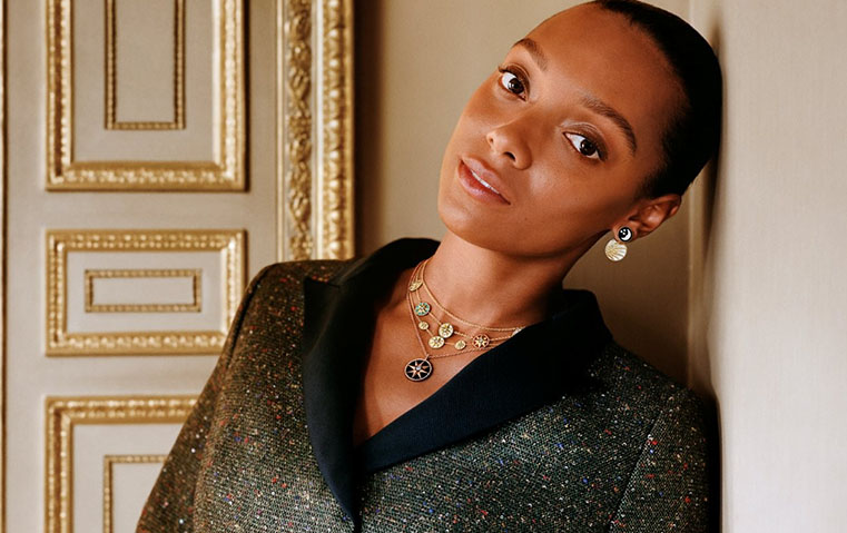 المجوهرات كما تراها ديور الآن: حرّة، خفيفة، ومختلفة