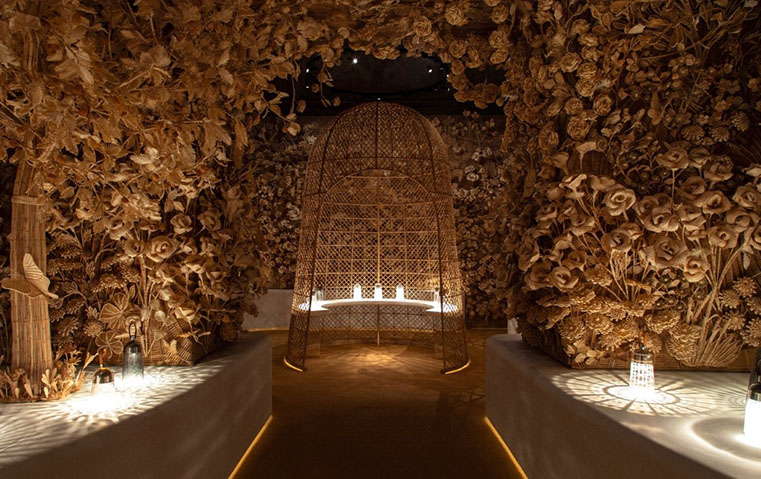 Dior Maison تسلط الضوء على الـ New Look عبر مصابيح Corolle المتنقلة