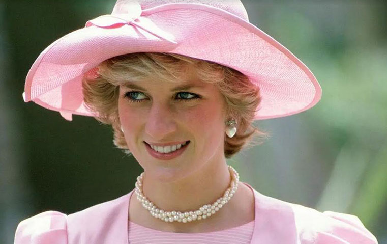 العطر المفضل للأميرة ديانا هو رائحة الصيف المثالية