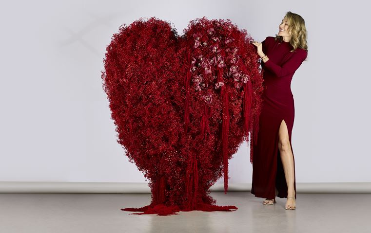 مشاعر الحب تتحول إلى باقات تنبض بالرومانسية مع The Flower Society