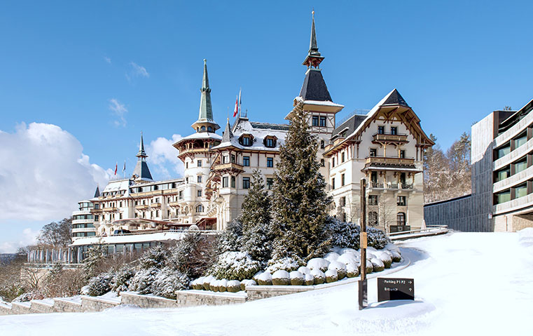 خمسة عناوين فندقية من حول العالم للاحتفال بأعياد نهاية العام