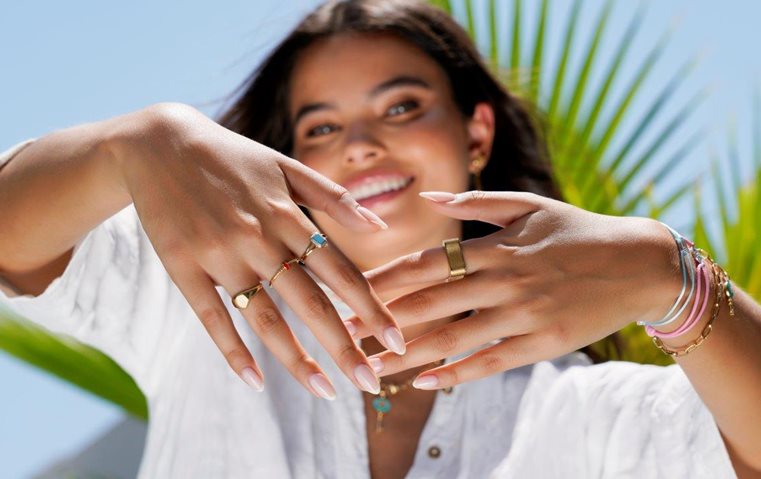 المصممة إليز بيطار: في Joubijoux ننظر إلى المجوهرات كوسيلة للتعبير عن الذات