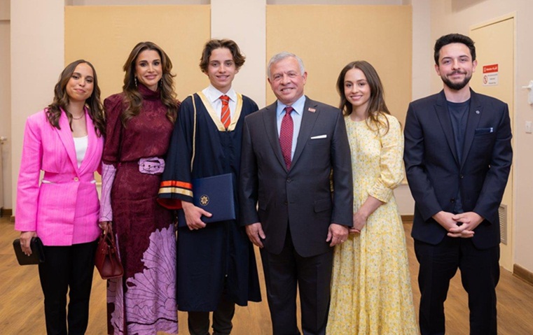 القصر الأردني يحتفل من جديد، وهذه تفاصيل إطلالة الملكة رانيا