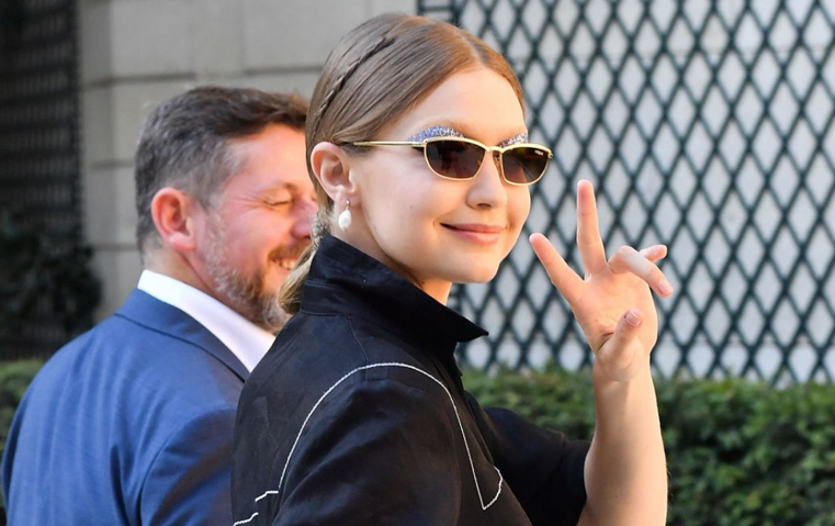 جيجي حديد تنتصر على الباباراتزي في قضية ابتزاز