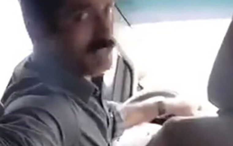 غضب عارم من فتاة سعودية بعد نشرها مقطع فيديو لسائق يتحرّش بها