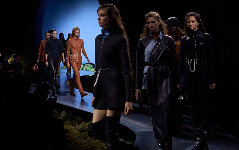 حين يصبح التصميم هو البطل: أسبوع باريس للموضة يبتعد عن ضجيج الترندات